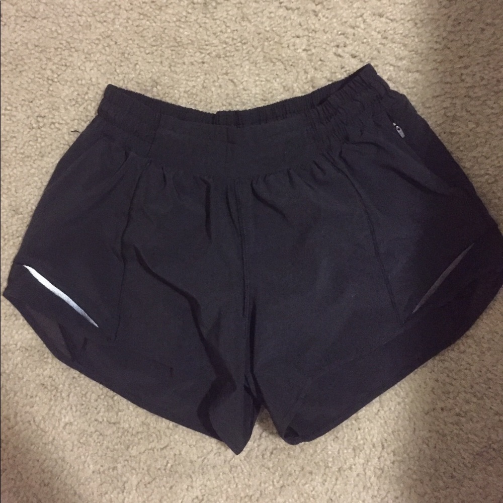 Lululemon Hotty Hot Short 4”